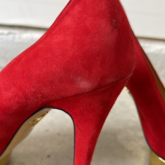 Like new Charlotte Olympia Pumps - Picture 4 of 8